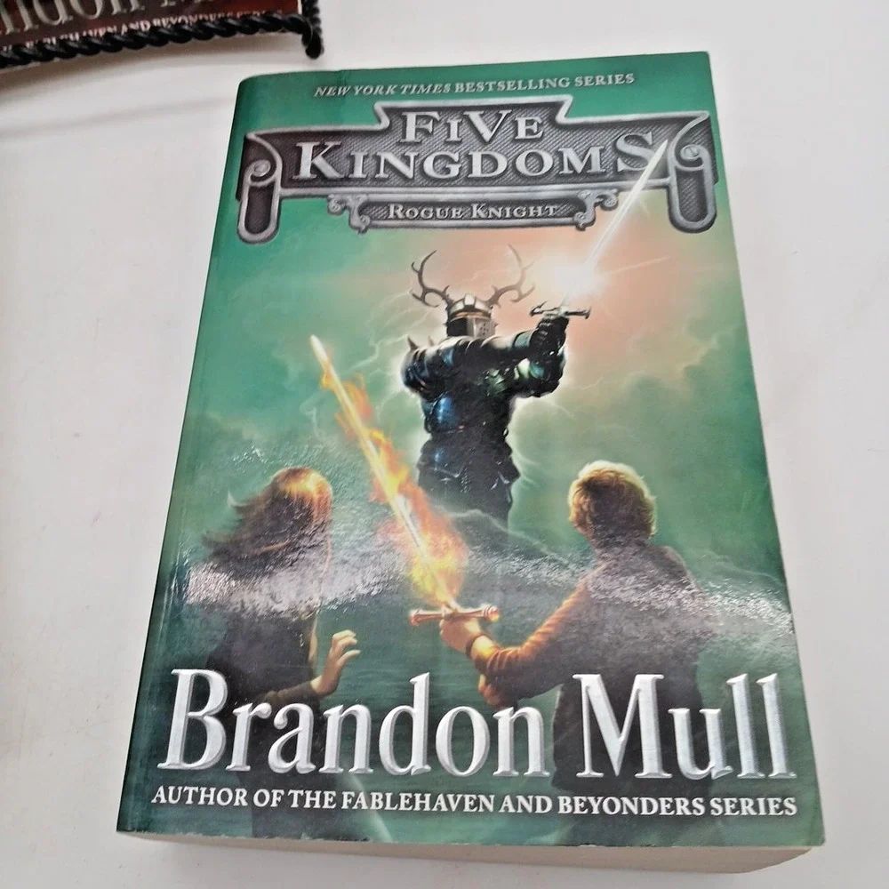 Brandon Mull Lot of 4 Book Five Kingdoms Paperback plus Fablehaven PB‎